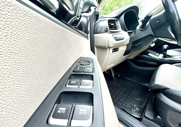 Kia Sorento cena 79950 przebieg: 212069, rok produkcji 2016 z Bieruń małe 211